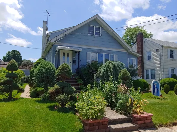 13 Chatham Pl, Linden, NJ 07036