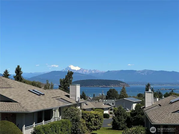 1919 Creekside Pl, Anacortes, WA 98221