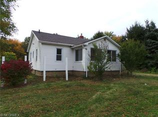 1108 Woods Dr, Tallmadge, OH 44278