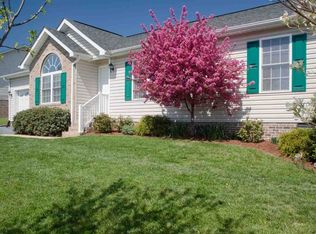 142 Sugar Mill Ln, Weyers Cave, VA 24486