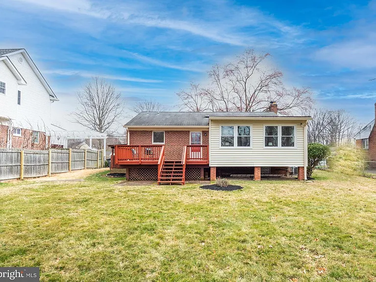 3234 Holly Hill Dr — Photo 21