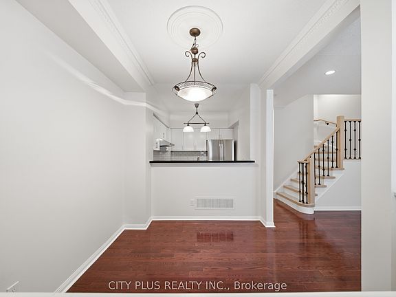 5th image of 21 Saint Moritz Way Unit 3A