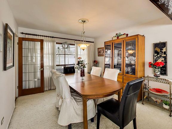 5th image of 16827 Parkside Ave
