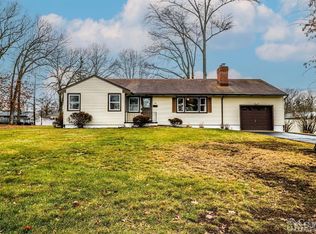 120 West St, Colonia, NJ