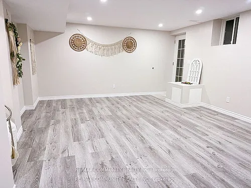 19 Yvette St NW #BASEMENT Photo 1