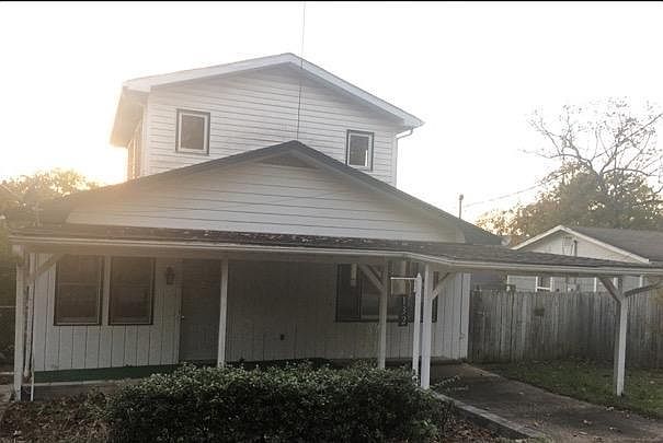 1st image of 132 Saint Joseph St
