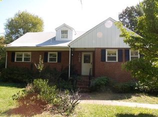 3045 Sleepy Hollow Rd, Falls Church, VA 22042