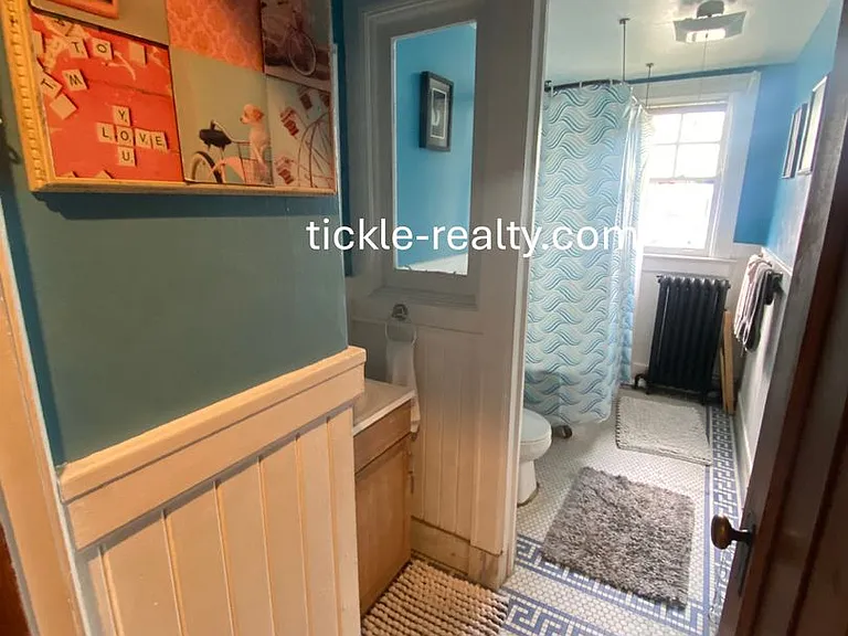66 Henrietta St — Photo 14