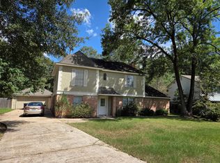 717 Vicksburg Ct, Conroe, TX 77302