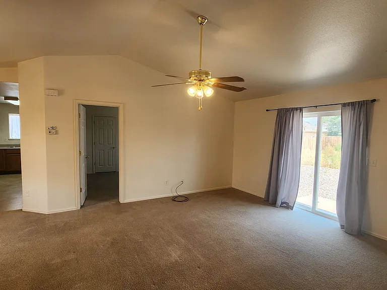 812 Barnwood Rd — Photo 4