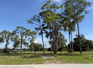 4060 Camp Shore Dr, Sebring, FL 33875