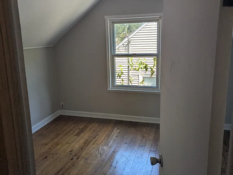 27860 Knickerbocker Rd — Photo 5