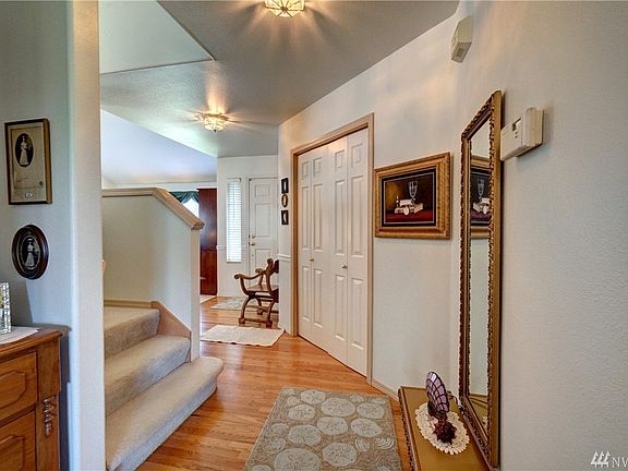 4th image of 408 26th Avenue Pl