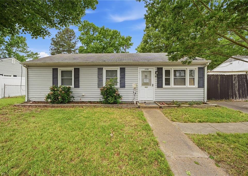 1st image of 1003 Rollins Cir