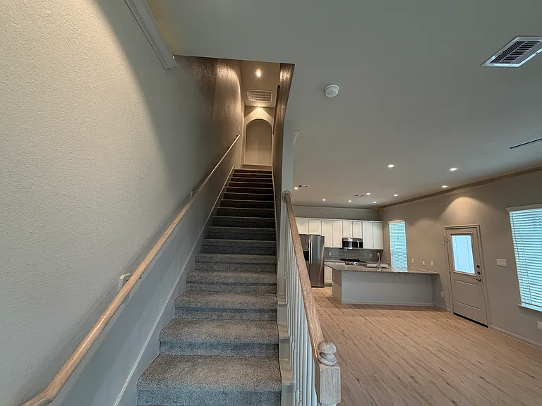 Knoll Rdg — Photo 8