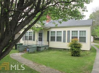 1011 W Solomon St, Griffin, GA