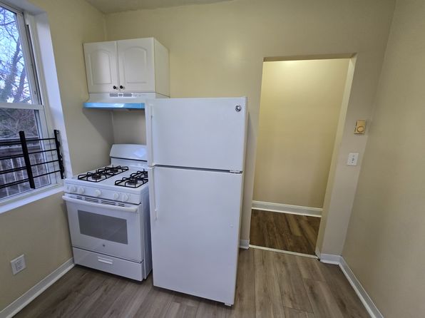72 Mill River St #1E