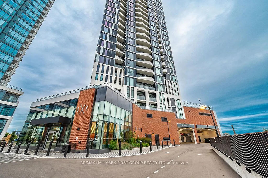 2 bed, $2,400 — Photo 2