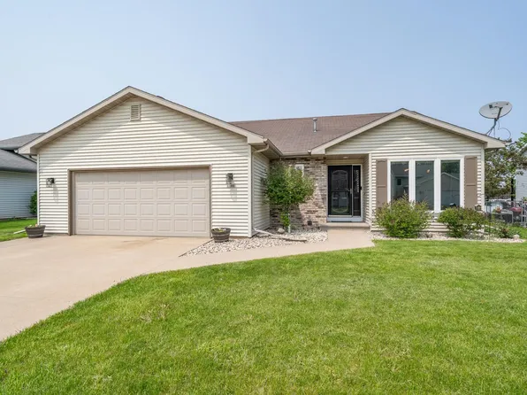 1160 Freedom Ave, Oshkosh, WI 54901