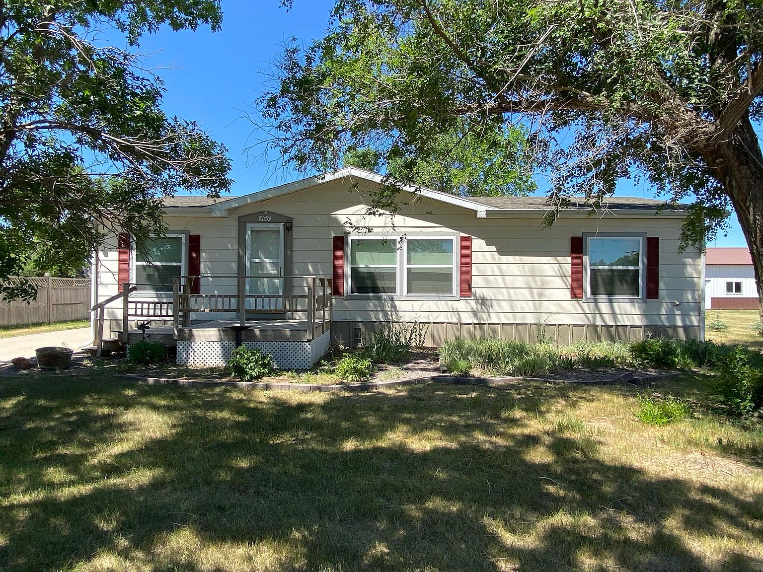 406 Ash St NE, Herreid, SD 57632 Zillow