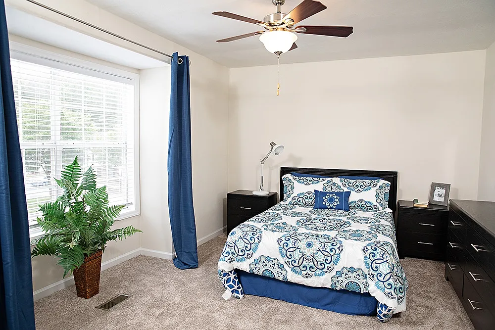 Beachwood Park Apartments and Townhomes — Photo 4