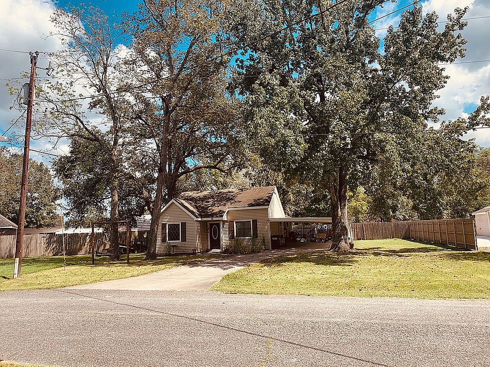1st image of 408 Quail Run Dr