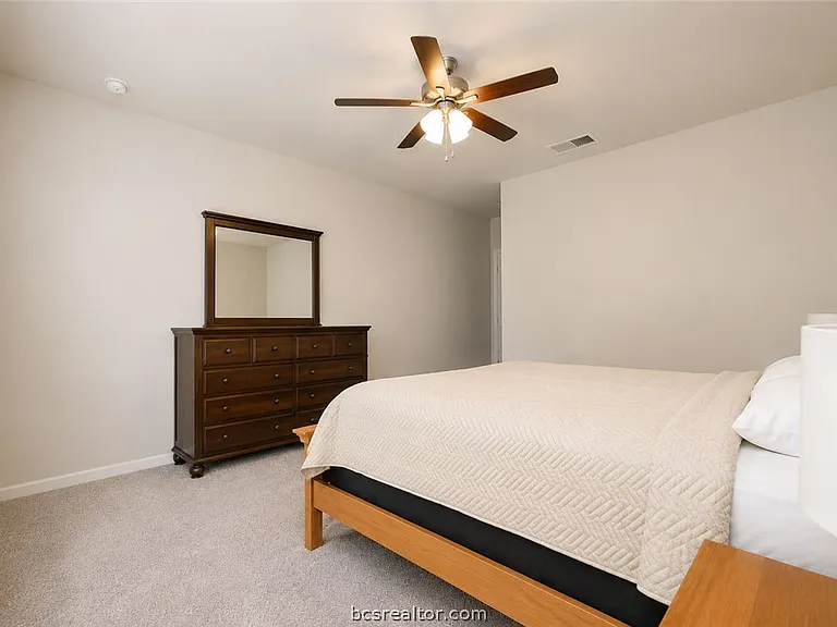 6215 Rockford Dr — Photo 8