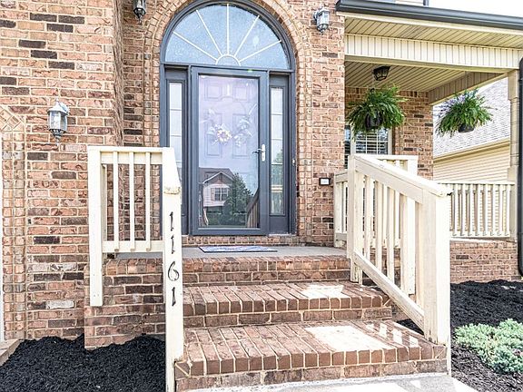 2nd image of 1161 Chinook Cir