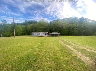 861 Trace Fork Rd, Charleston, WV 25320