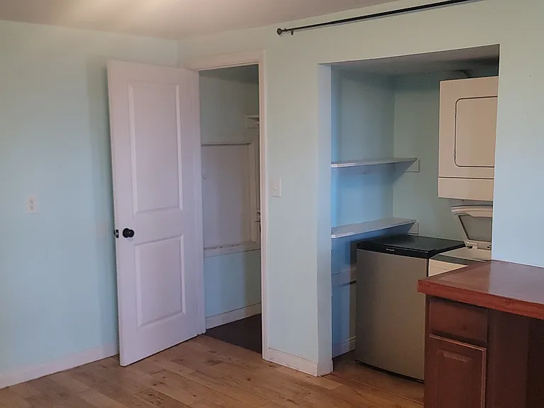 1185 Novara St — Photo 4
