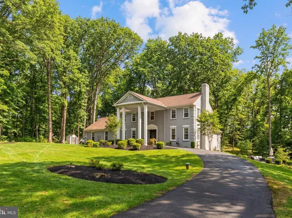 4341 Banbury Dr, Gainesville, VA 20155