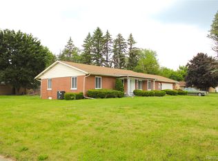 5095 Camborne Ct, Flint, MI 48504