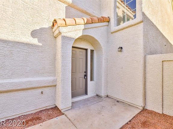 4th image of 344 Gulfport Ct
