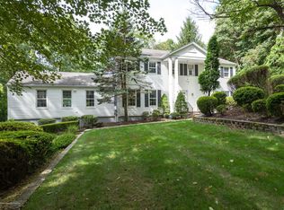 7 Marion Dr, Holmdel, NJ 07733