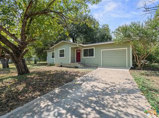 22 Park Ln, Lampasas, TX 76550