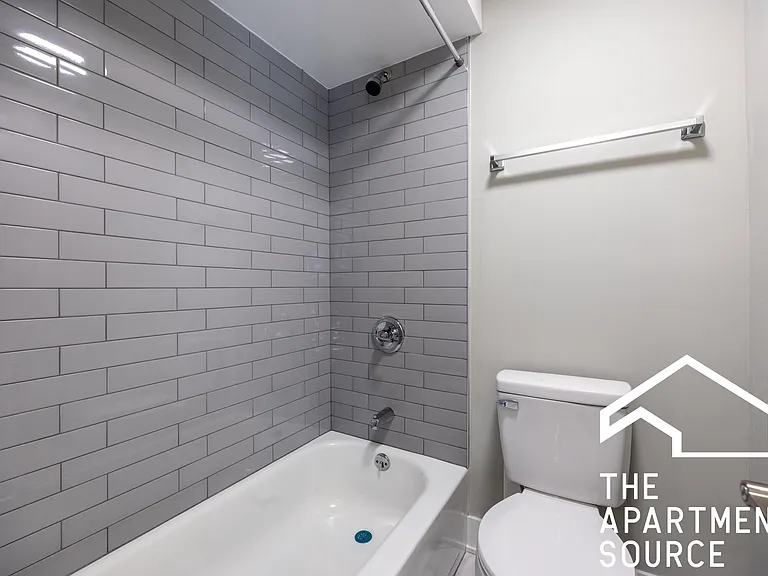 1214 N La Salle Dr #C5 — Photo 13