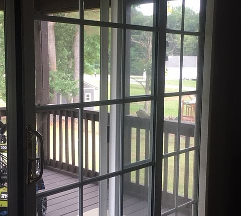 Sliding door/Screened Porch