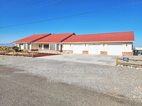 3260 Helicopter Ave