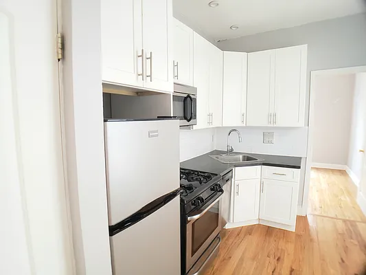 Rented by Bohemia Realty Group | media 1