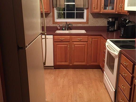 5th image of 4264 Polly Ln