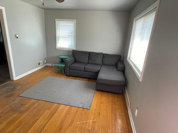 5th image of 3335 W Harvard Ave