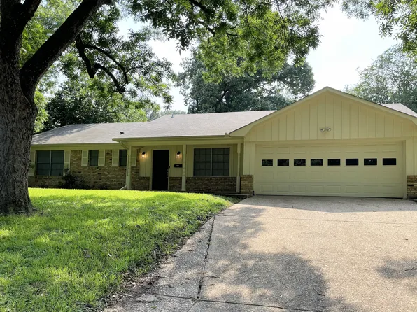 3507 Silverwood Dr, Tyler, TX 75701