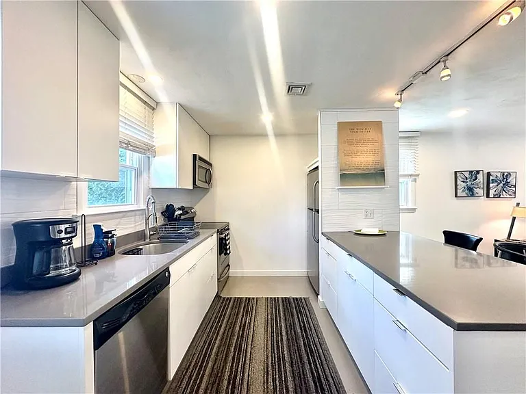 101 Briarwood Ave #A — Photo 9