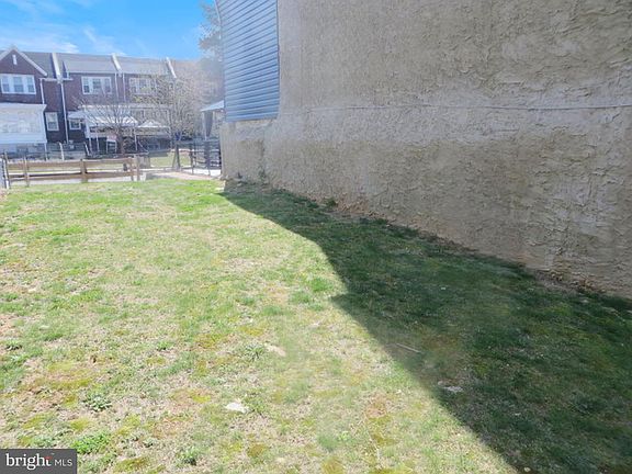 5th image of 5727 Florence Ave