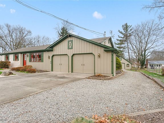 4th image of 7288 Clovermeade Ave