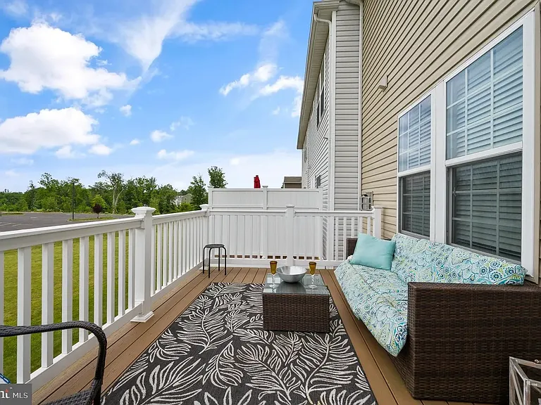 1815 Pinnacle Dr — Photo 7