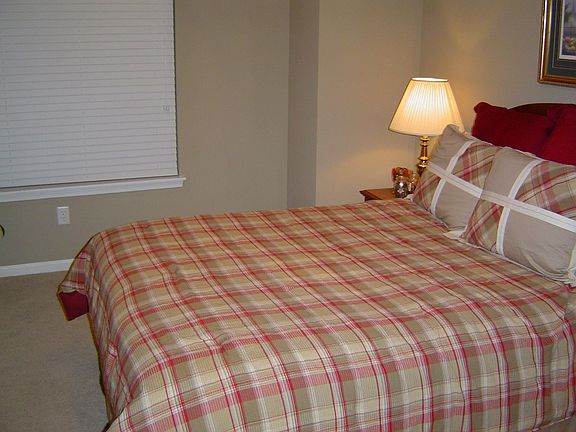 Spacious 2nd Bedroom/Office