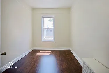 Rented by Warburg