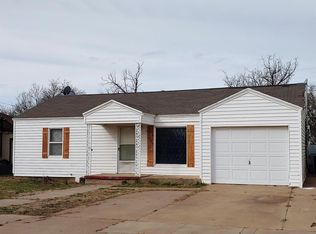 1214 Avenue C, Levelland, TX 79336