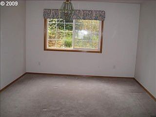 3rd image of 4806 NE 24th Ave